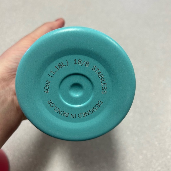 Hydro flask 40 ounce rainbow stainless steel Waterbottle - Picture 3 of 10